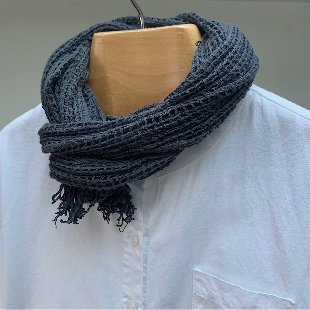 Checkered Fishnet Charcoal Gray Scarf | Unisex